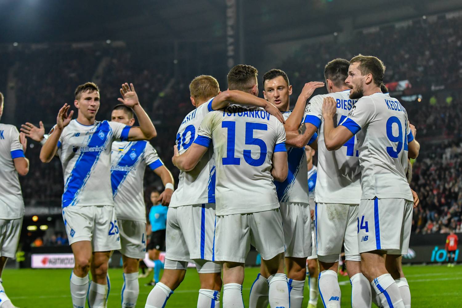 Гравці «Динамо» записали зворушливо відео, в якому привітали військових з Днем захисника