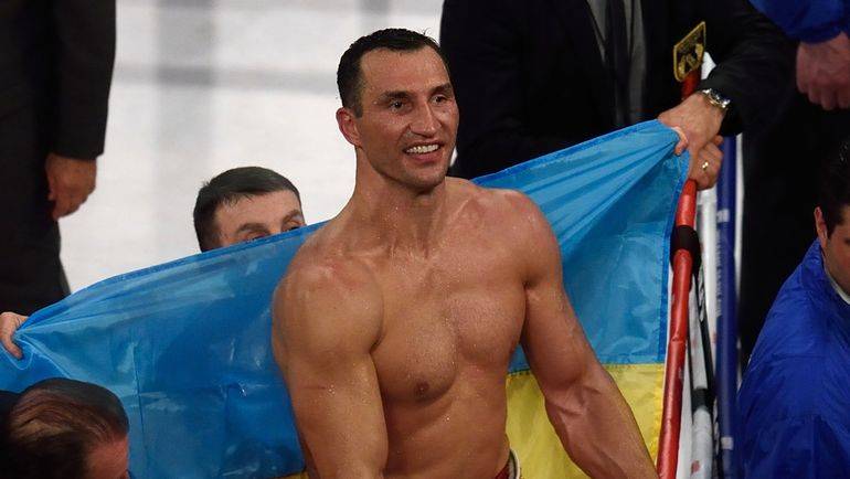 Володимир Кличко підтримав збірну України і натякнув на можливе повернення