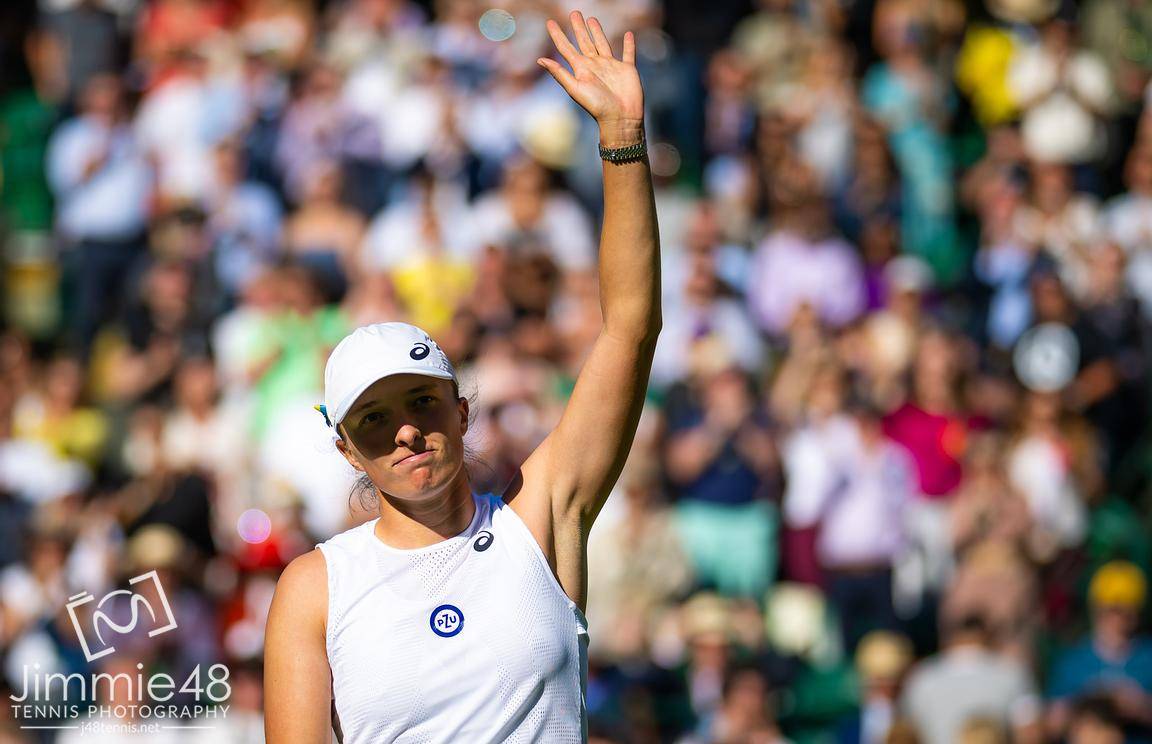 Швентек выбыла с Wimbledon. Самая длинная беспроигрышная серия в XXI веке подошла к концу