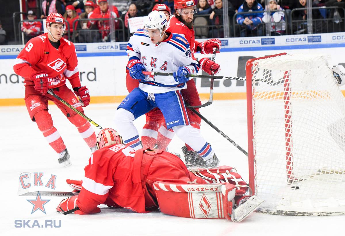 СКА «всухую» обыграл «Спартак», ЦСКА в четвертый раз за сезон одолел «Ак Барс»