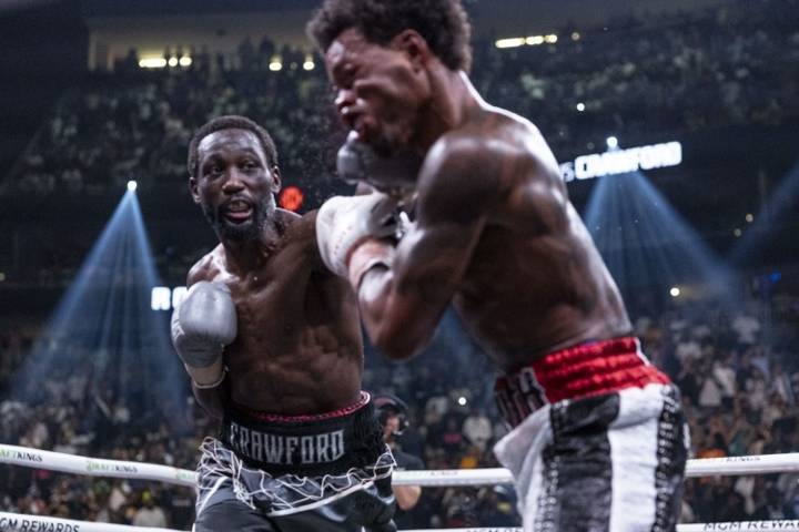 Колишній чемпіон світу розповів, що забрав Кроуфорд у Спенса під час їхнього бою