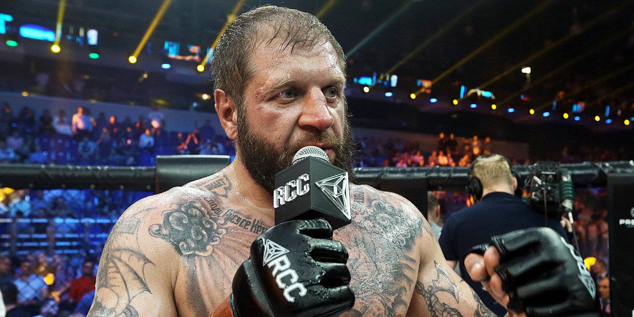 Александр Емельяненко анонсировал на осень поединок со стронгмэном Кокляевым