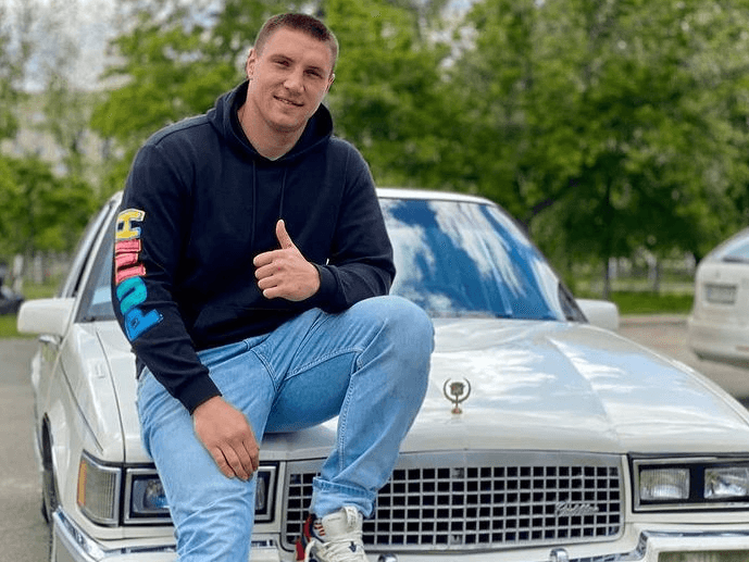 Бій Сиренко – Устинов перенесений в Париж