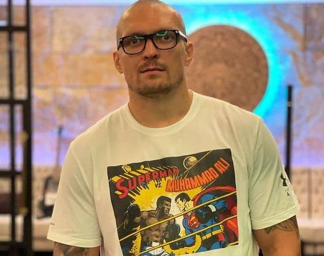«Не я і не Ф’юрі». Усик назвав найвидатнішого боксера в історії