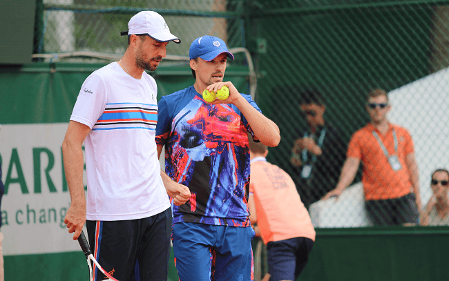 Молчанов вышел в четвертьфинал турнира в Умаге