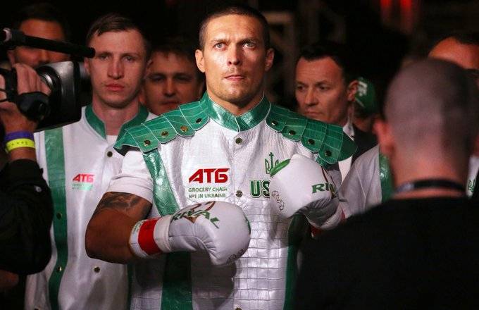 Усик провел тренировку на льду 