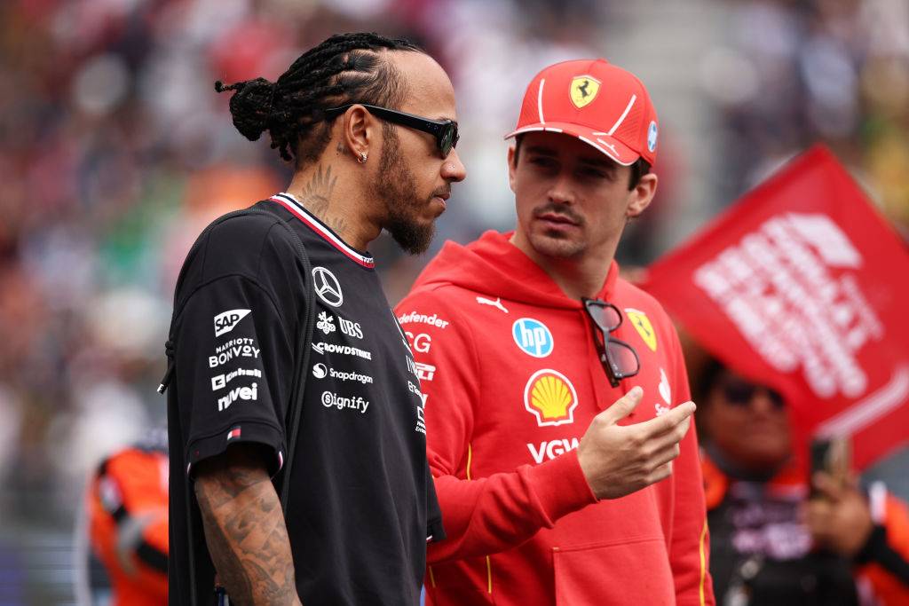 Колишній пілот Ferrari назвав сильні сторони Хемілтона та Леклера