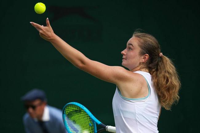 Снигур уничтожила соперницу и вышла в финал Wimbledon