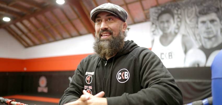 Тренер Адесаньі назвав дагестанський стиль бою найефективнішим в MMA