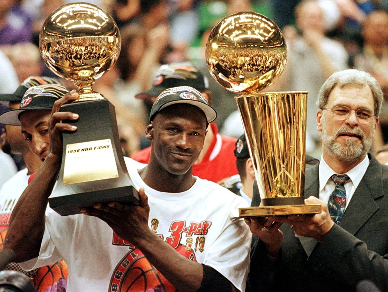 Эксперт: «Чемпионское «Чикаго» 1998 года развалил Фил Джексон»