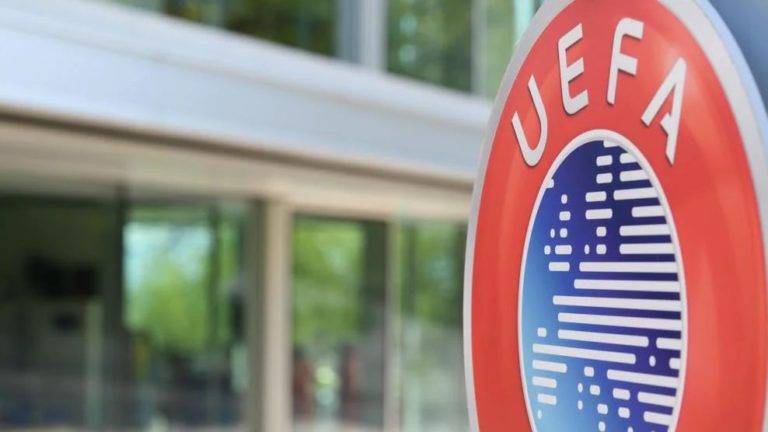 российский коомментатор парадов путина обиделся на UEFA: «Вы допустили российских детей до соревнований, а теперь выкинули…»