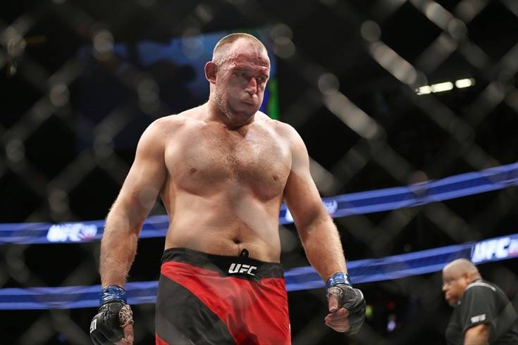 «Дайте мне пару дней, и я всем отвечу». Олейник не спешит реагировать на вызов Ротвелла