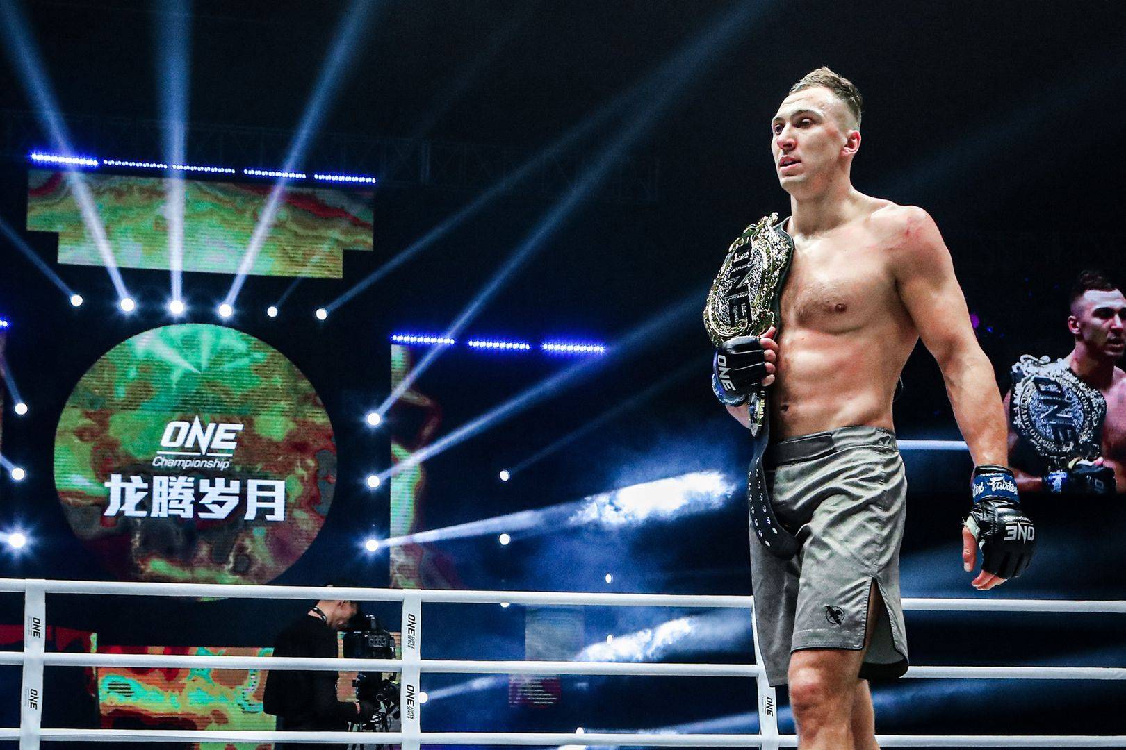 Крикля визнаний кікбоксером 2022 року за версією ONE Championship