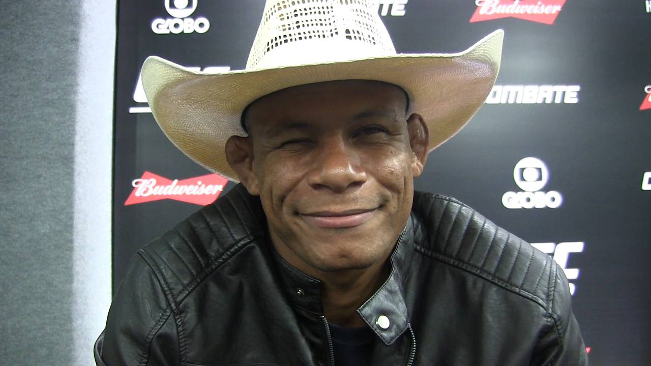 Полиция объявила Алекса Оливейру в розыск