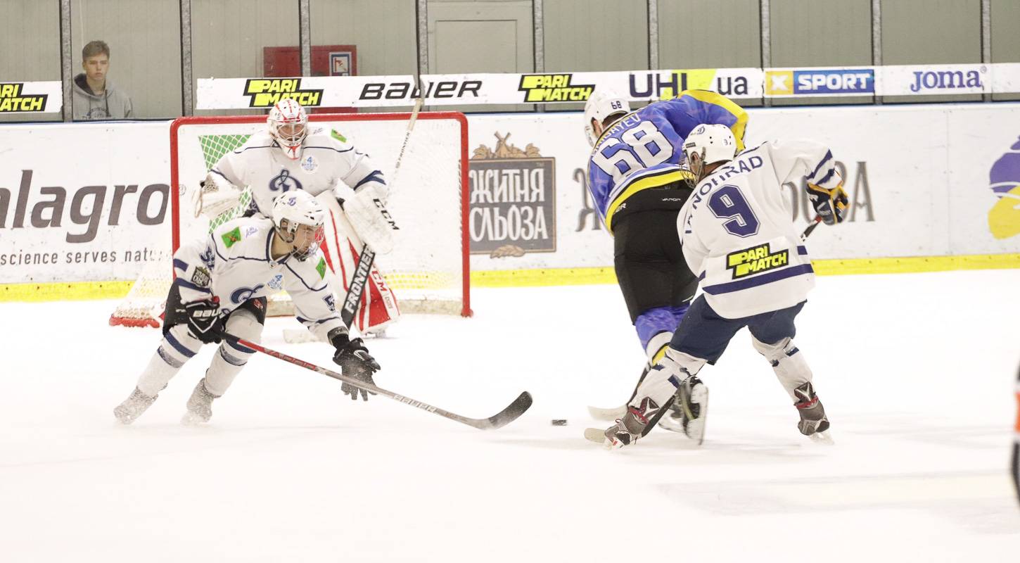 «Днепр» уничтожил «Динамо» и достиг отметки в 100 заброшенных шайб