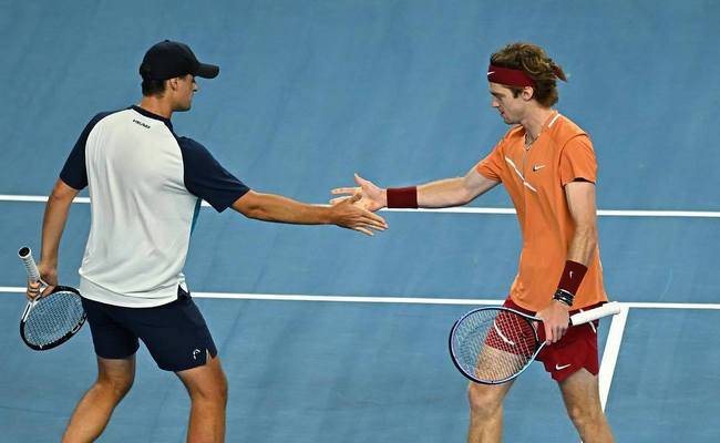 Молчанов сыграет в финале турнира ATP в Марселе