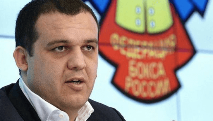 Кремлев: «Если Усик не уйдет из бокса, то мы добьемся второго боя для Гассиева»