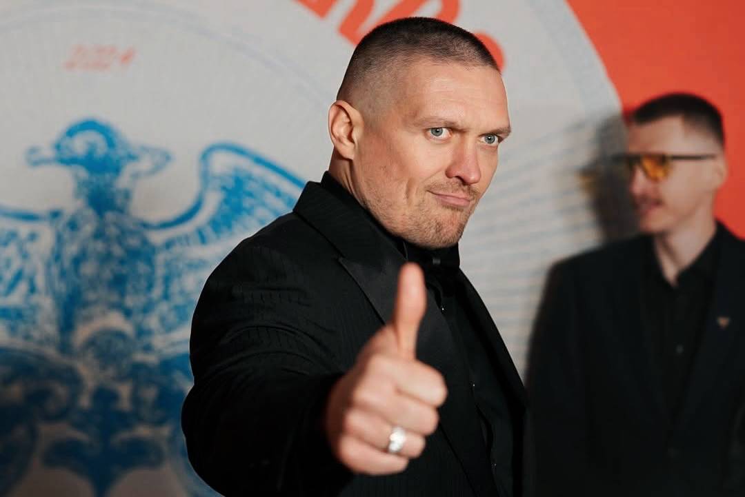 Усик став бійцем року та виграв ще у двох номінаціях на церемонії Ring Awards