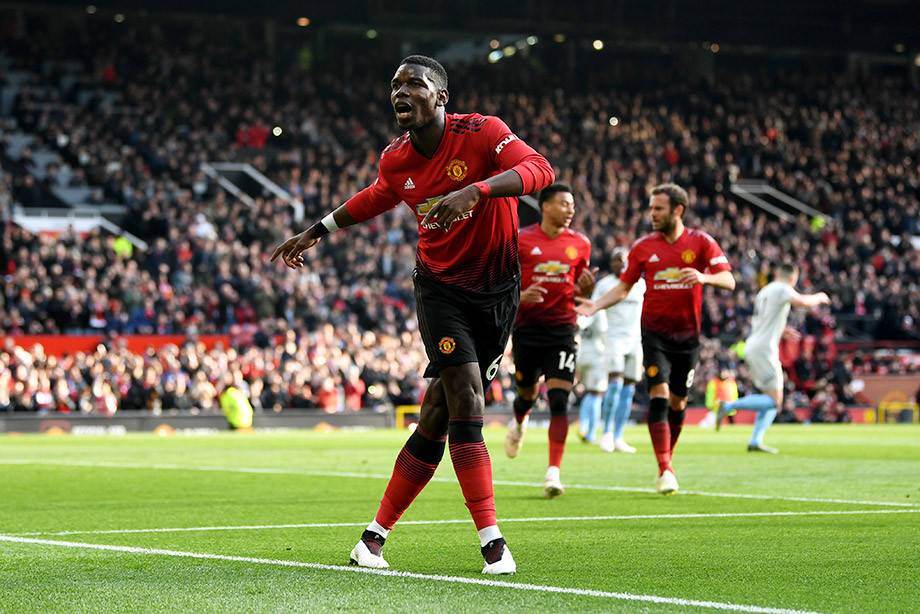 Погба устроил дикие танцы с братьями прямо в квартире