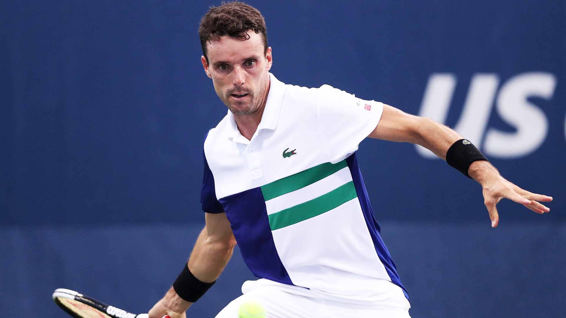 Баутиста-Агут обыграл Сандгрена за три сета и вышел во второй круг US Open