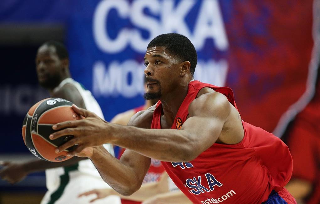 Блок-шот Хайнса на Веселы – лучший момент восьмого тура Евролиги