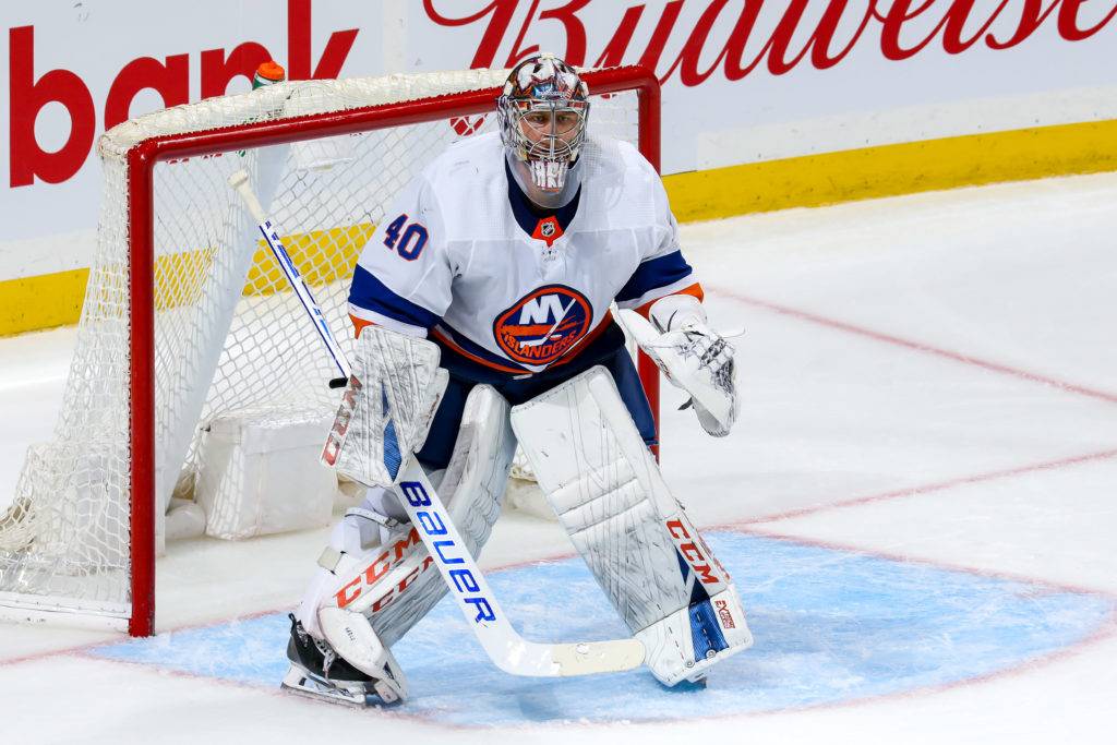 Российский вратарь вытащил мертвую шайбу и совершил один из лучших сэйвов сезона в НХЛ