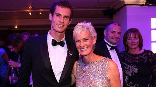 Мама Маррея: «Пока восстановление Энди проходит хорошо»