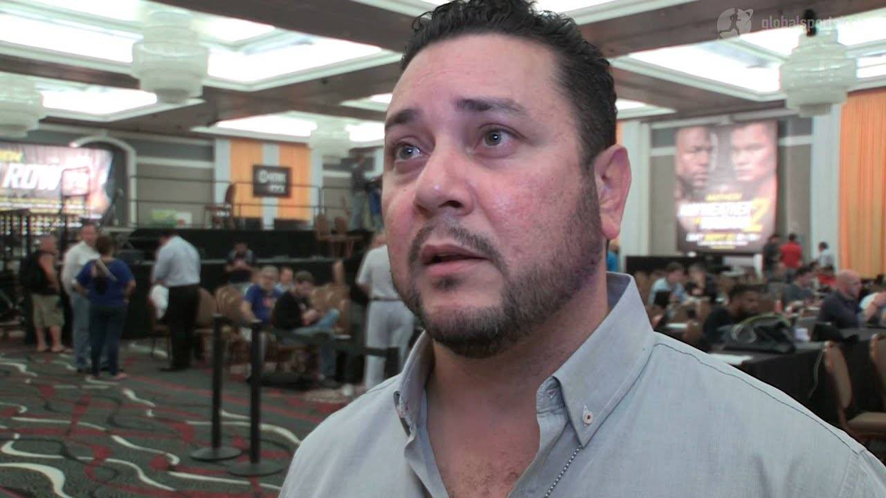 Президент Golden Boy Promotions заявил, что Уайлдеру стоит сразиться с Джошуа и Руисом