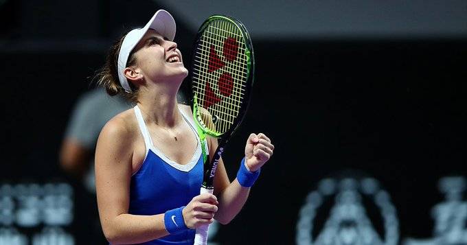 Квитова капитулировала перед Бенчич на Итоговом турнире WTA