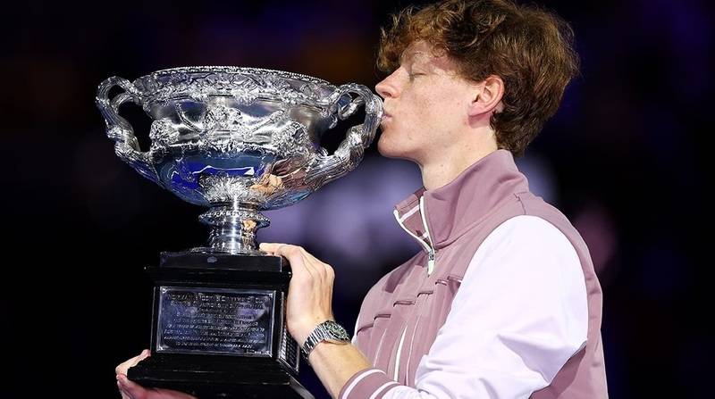 Сіннер переміг мєдвєдєва у фіналі Australian Open, відігравшись з 0-2 за сетами