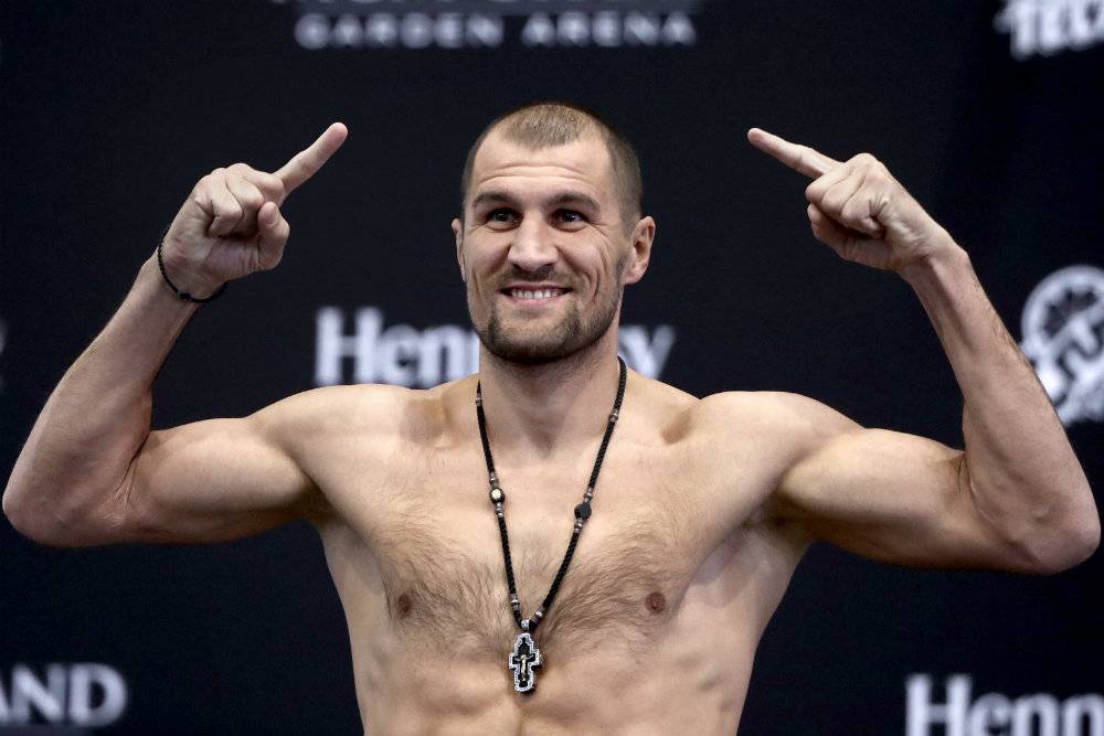 Екс-чемпіон світу з росії та колишній суперник Альвареса повернеться в ринг до кінця 2022 року