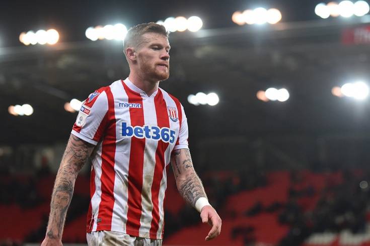 Хавбека «Сток Сити» оштрафовали на половину месячной зарплаты за фото в балаклаве