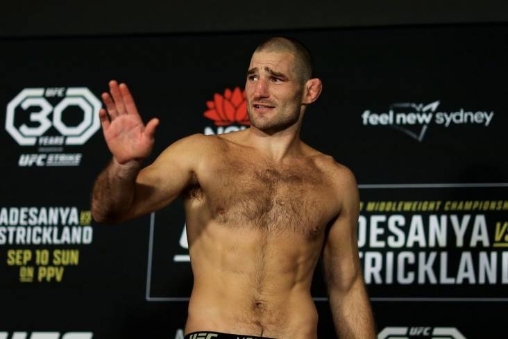 Ексчемпіон UFC знову негативно висловився про Україну