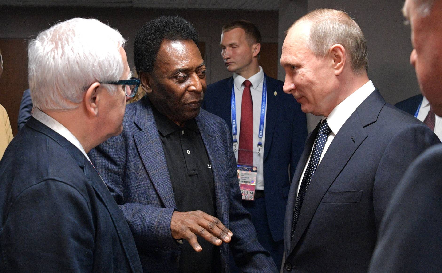 Пеле обратился к путину и призвал немедленно остановить вторжение в Украину