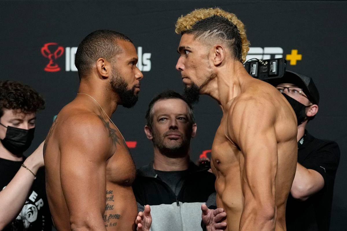 Відбулася офіційна процедура зважування учасників турніру UFC Fight Night 193: Сантос - Уокер