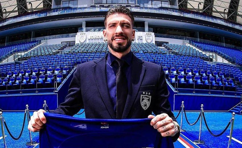 Экс-игрок Милана подписал контракт с клубом из экзотического чемпионата