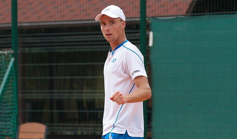Крутих вийшов в основну сітку турніру у Франції