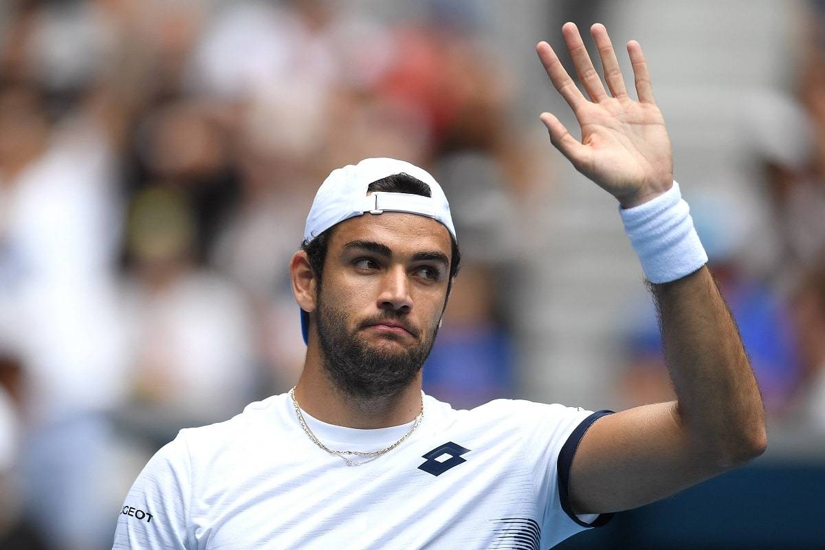Главная сенсация второго круга. Восьмой номер ATP покинул Australian Open