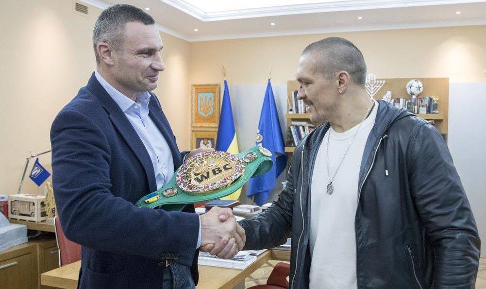 Усик заявил, что Кличко было тяжелее заслужить титульный бой