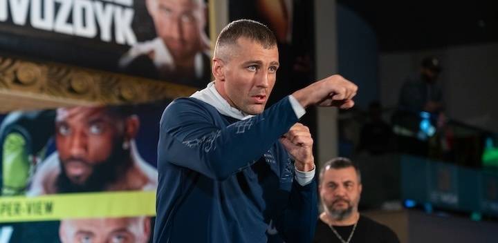 Давайте розбиратись: чи може Гвоздик перемогти на десять років молодшого Бенавідеза?