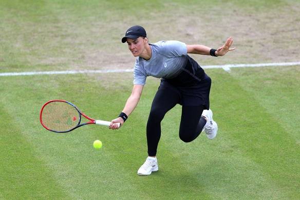 Калинина проиграла россиянке на старте Wimbledon-2024