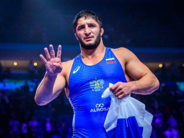 путін доручив ОКР сформувати пропозиції щодо участі росіян в Олімпіаді-2024