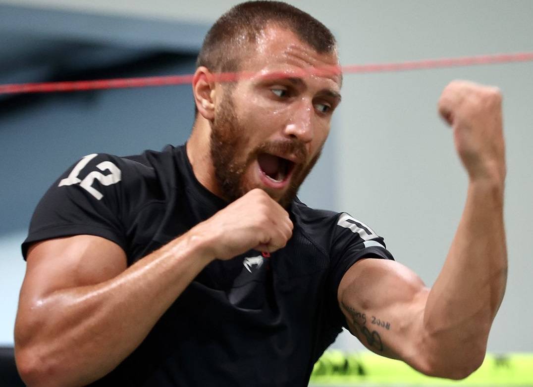 «Якби вони були на піку, Лома переміг би». Колишній чемпіон поділився прогнозом на бій Хейні – Ломаченко