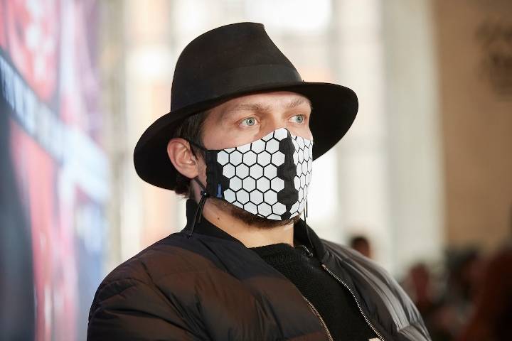 Колишній тренер Кличко: « За участю Анатолія Ломаченко Усик підняв свої шанси в бою з Джошуа »