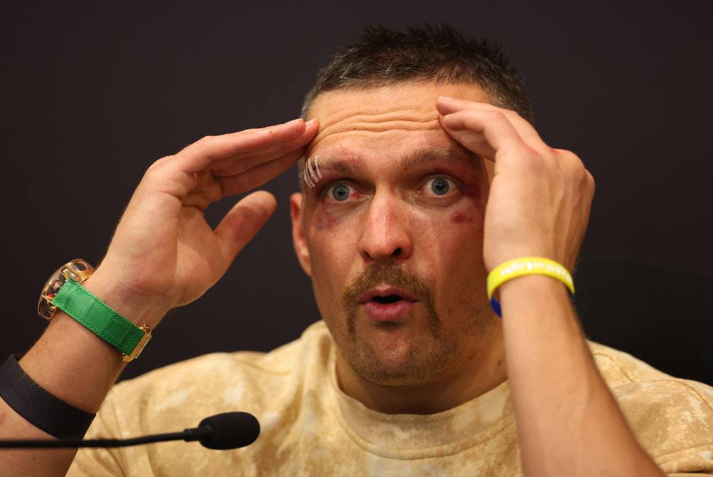Промоутер Усика рассказал, когда украинский чемпион завершит карьеру