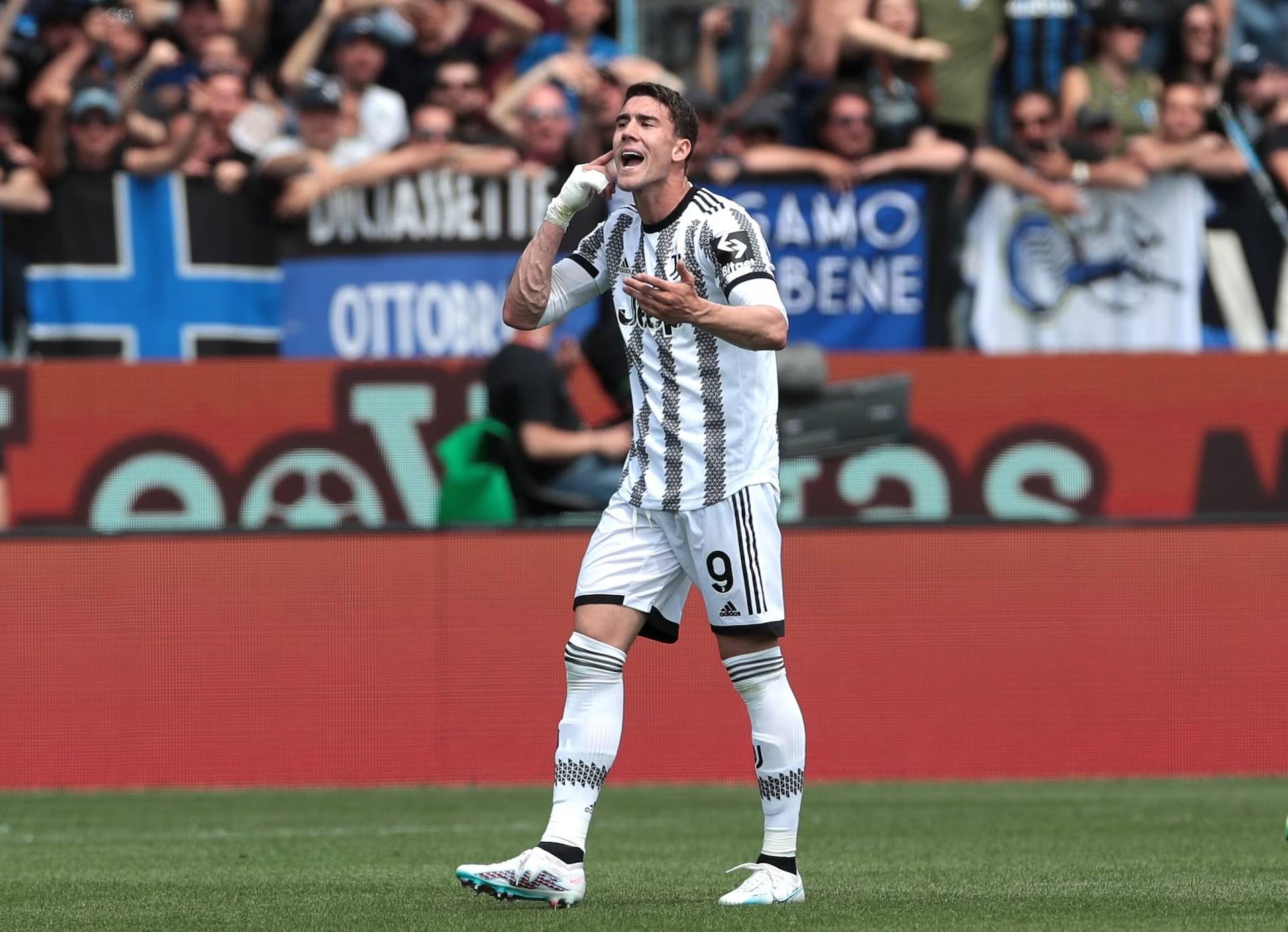 Фанаты «Аталанты» обзывали Влаховича цыганом. Через пять минут он забил и закрыл расистам рты