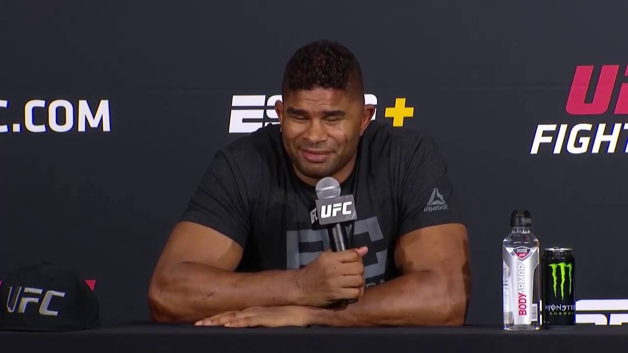 Оверим: «Думал, что финиширую Сакаи во втором-третьем раундах»