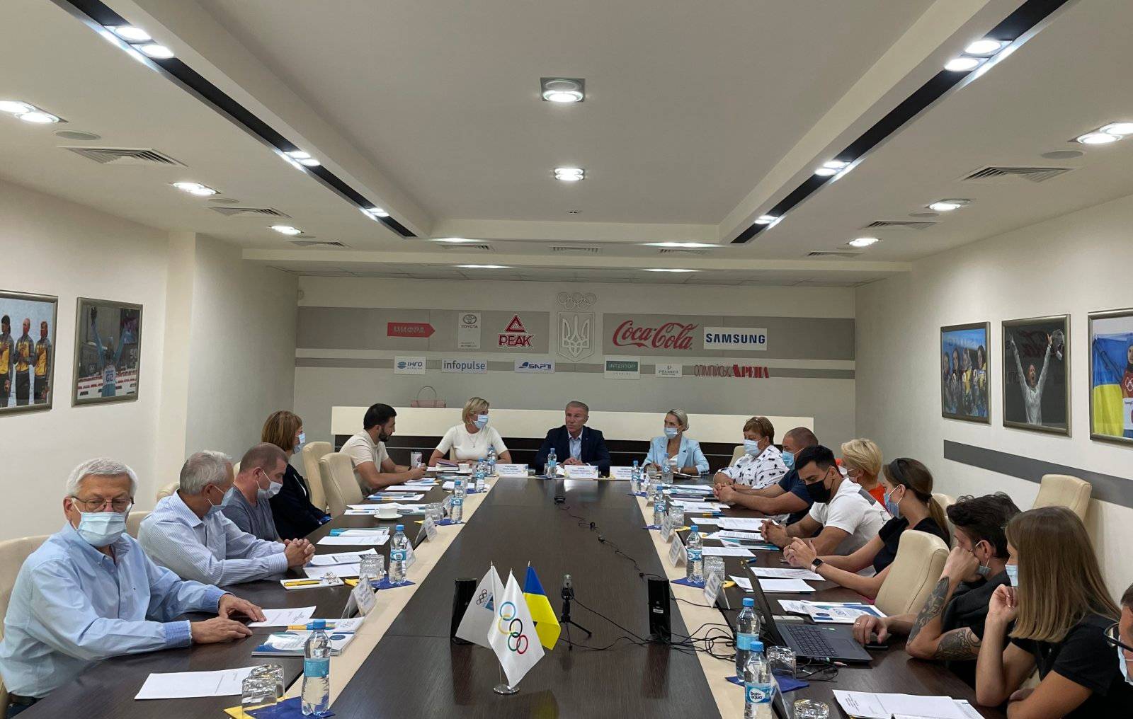 Комісії атлетів і « Антураж атлета » обговорили питання захисту прав спортсменів