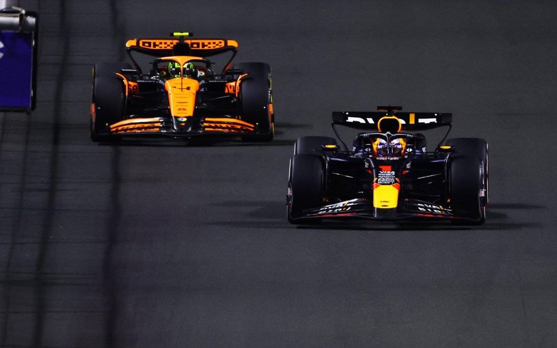 McLaren отказывается от грязной борьбы с Red Bull