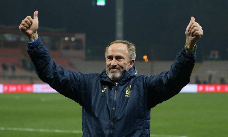Названа збірна, яку очолить Петраков
